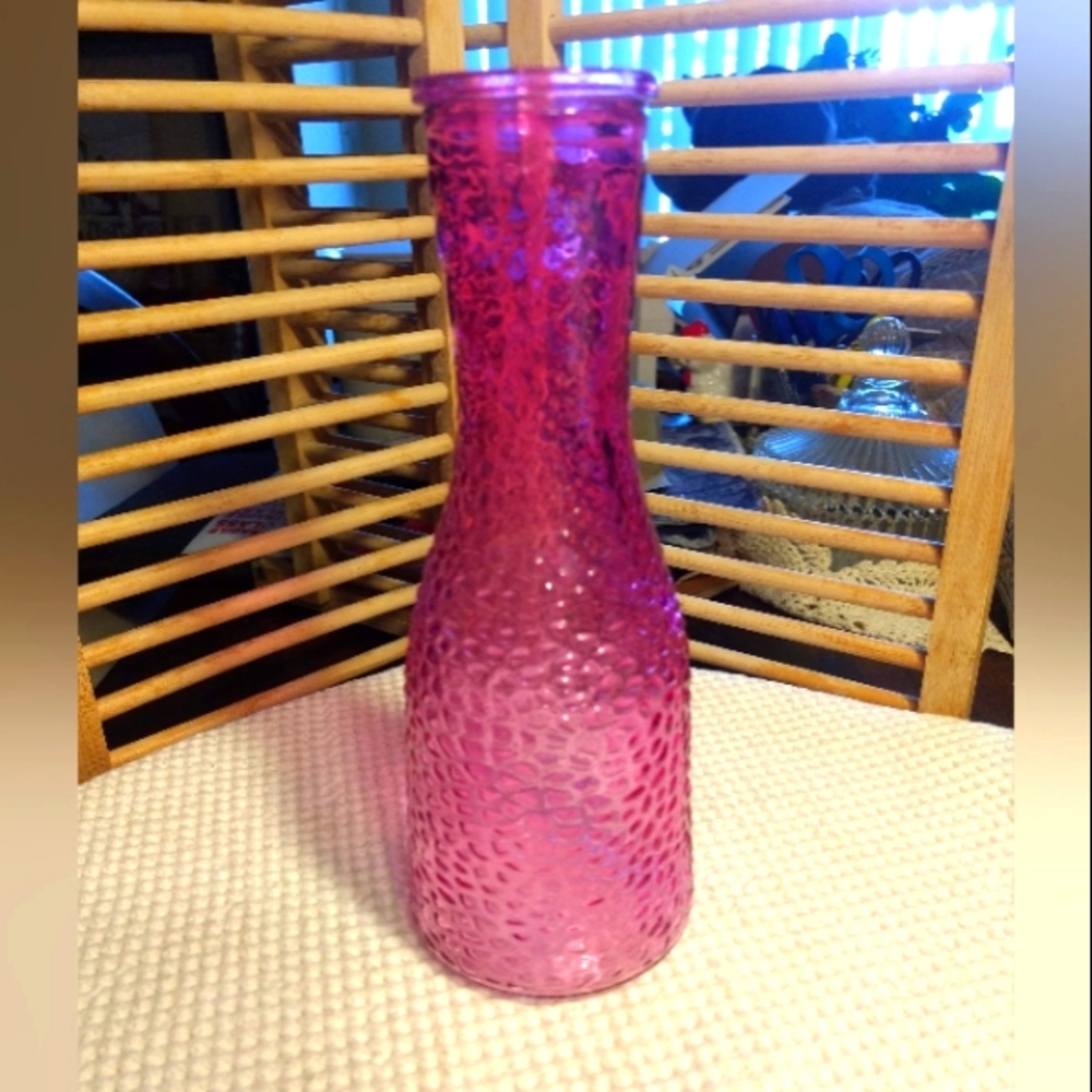 Vintage DPS Erika Glass Vase Pink/Red Hobnob Textured 9" H x 4" W